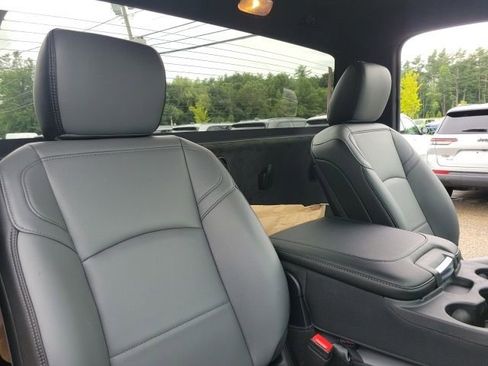 Used 2024 RAM 3500 Tradesman image 35