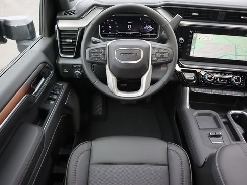 New 2026 GMC Sierra 2500 Denali w/ Denali Reserve Package image 18