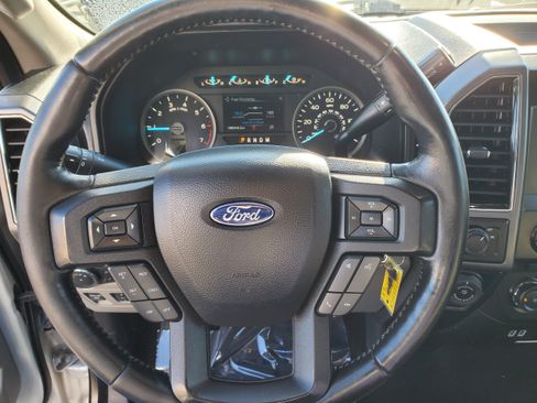 Used 2018 Ford F150 XLT w/ Equipment Group 302A Luxury RWD image 15