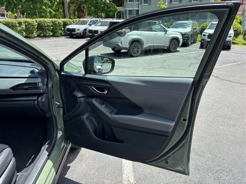 Certified 2024 Subaru Crosstrek 2.5i Limited AWD/4WD image 25