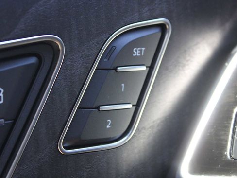Used 2024 Audi Q7 3.0T Prestige AWD/4WD image 18
