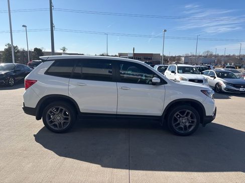 Used 2023 Honda Passport EX-L image 4