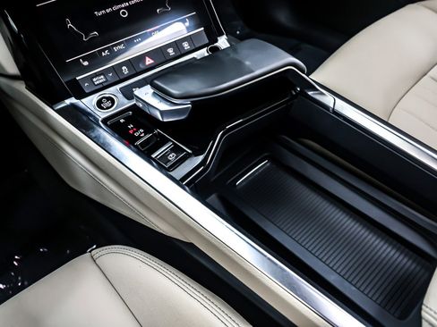 Used 2023 Audi e-tron Premium w/ Convenience Plus Package image 6