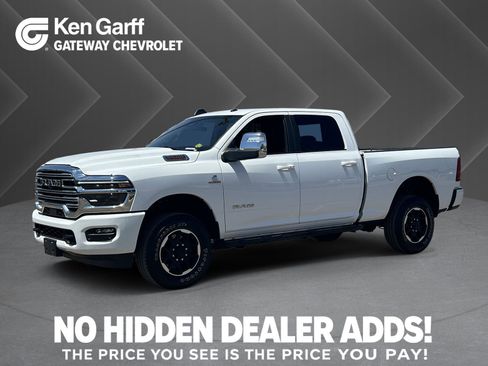 Used 2025 RAM 2500 Laramie AWD/4WD image 1