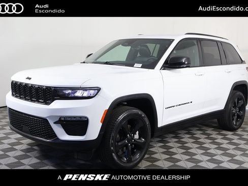 Used 2025 Jeep Grand Cherokee Limited w/ Black Appearance Package AWD/4WD image 1