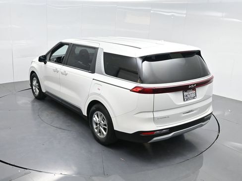 Used 2024 Kia Carnival LX image 54