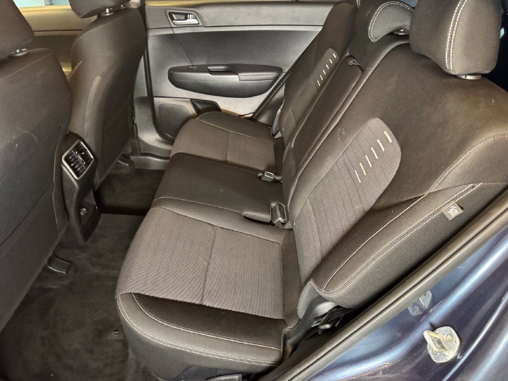 Used 2018 Kia Sportage LX AWD/4WD image 21