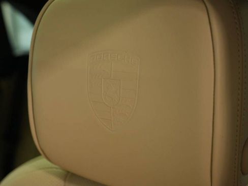 New 2026 Porsche Macan image 32