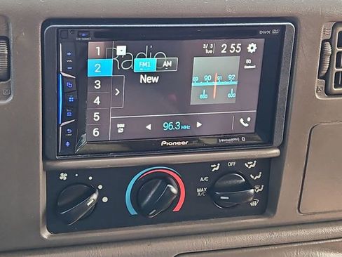 Used 2002 Ford F250 Lariat image 14