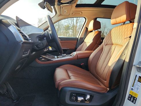 Certified 2024 BMW X7 xDrive40i w/ Executive Package image 13