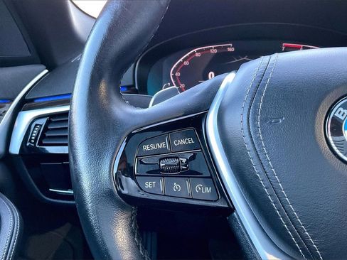 Used 2021 BMW 530i xDrive w/ Convenience Package image 11