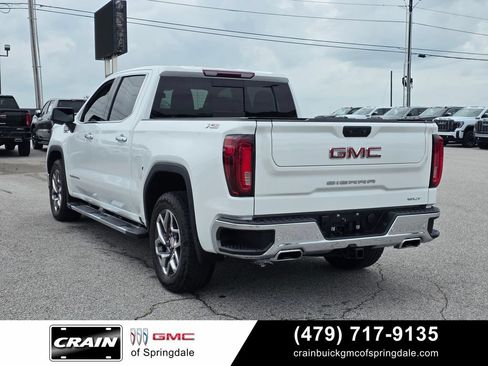 Used 2023 GMC Sierra 1500 SLT w/ SLT Premium Plus Package AWD/4WD image 5