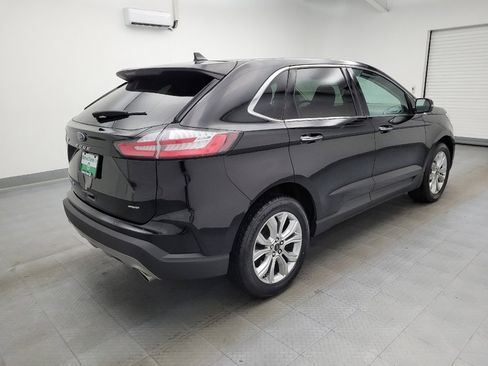 Used 2024 Ford Edge Titanium image 10