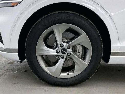 New 2026 Genesis GV70 2.5T image 14