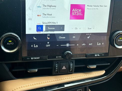 Used 2024 Lexus NX 250 FWD image 25