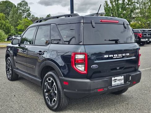 Used 2023 Ford Bronco Sport Outer Banks w/ Tech Package AWD/4WD image 3