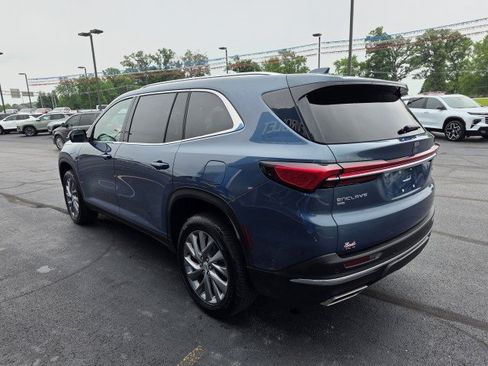 Used 2025 Buick Enclave Preferred AWD/4WD image 16