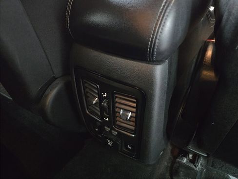 Used 2022 Dodge Durango GT image 23