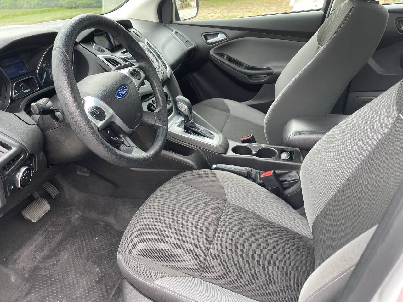 Used 2014 Ford Focus SE FWD image 10