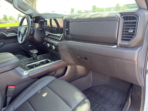 Used 2024 GMC Sierra 1500 SLT w/ SLT Premium Plus Package AWD/4WD image 50