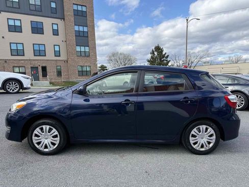 Used 2013 Toyota Matrix L FWD image 5