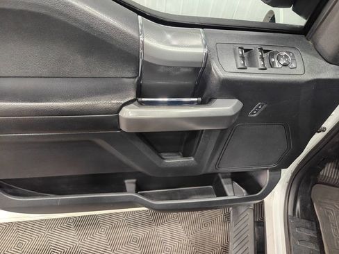 Used 2016 Ford F150 XLT w/ Equipment Group 302A Luxury AWD/4WD image 51