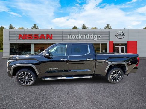 Used 2022 Toyota Tundra Limited w/ Power Package AWD/4WD image 7