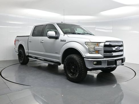 Used 2015 Ford F150 Lariat w/ Equipment Group 501A Mid image 47