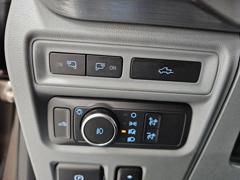 Used 2022 Ford F150 Lariat w/ Equipment Group 502A High image 20