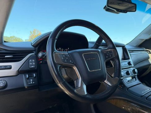 Used 2016 GMC Yukon XL Denali w/ Open Road Package image 10