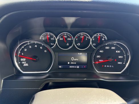Used 2021 Chevrolet Silverado 1500 LT Trail Boss w/ Convenience Package II AWD/4WD image 21