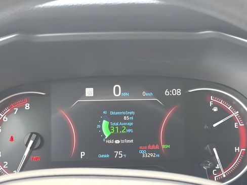 Used 2025 Toyota RAV4 XLE AWD/4WD image 17