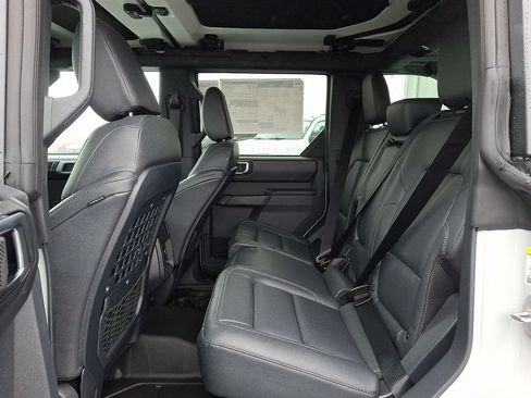 New 2026 Ford Bronco Badlands AWD/4WD image 6