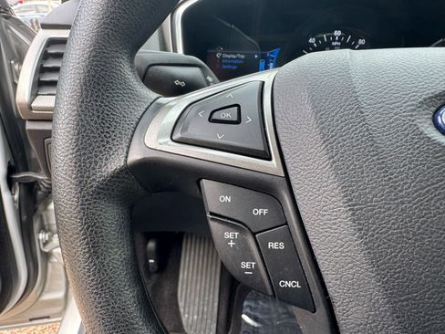 Used 2018 Ford Fusion S image 16