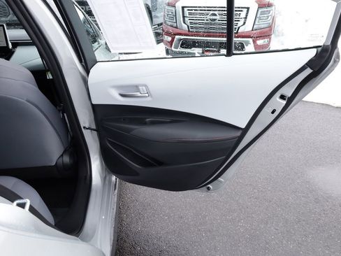 Certified 2025 Toyota Corolla SE w/ SE Premium Package image 18