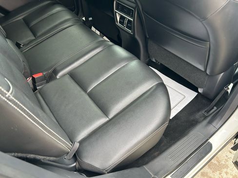 Used 2017 Nissan Murano Platinum image 12