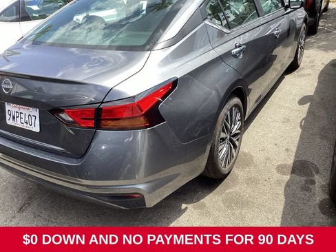 Used 2025 Nissan Altima 2.5 SV FWD image 5