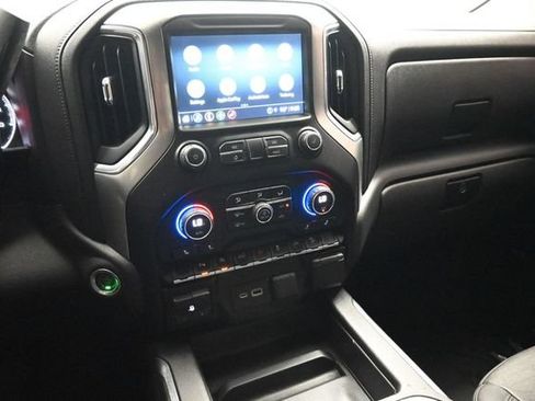 Used 2021 Chevrolet Silverado 1500 RST w/ Texas Edition Plus AWD/4WD image 8