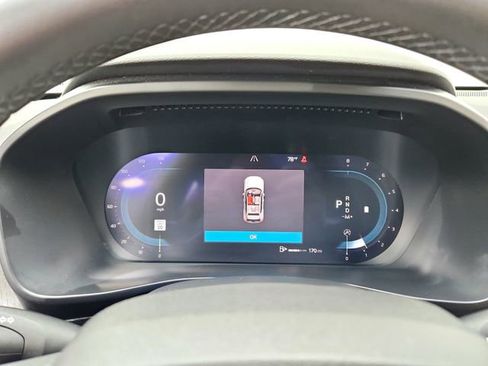 Certified 2023 Volvo XC40 B5 Ultimate w/ Climate Package image 20