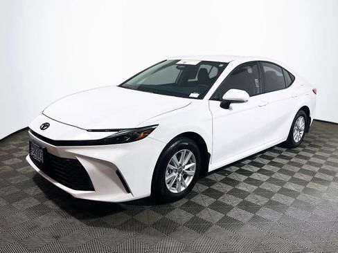 Certified 2025 Toyota Camry LE AWD/4WD image 3