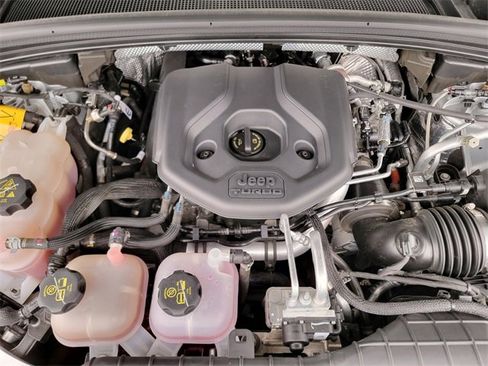 Certified 2023 Jeep Grand Cherokee Summit image 40