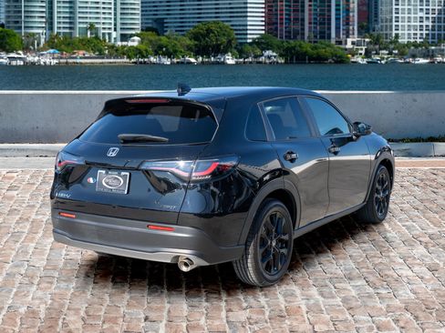 Certified 2023 Honda HR-V Sport image 5