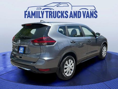 Used 2018 Nissan Rogue S FWD image 5