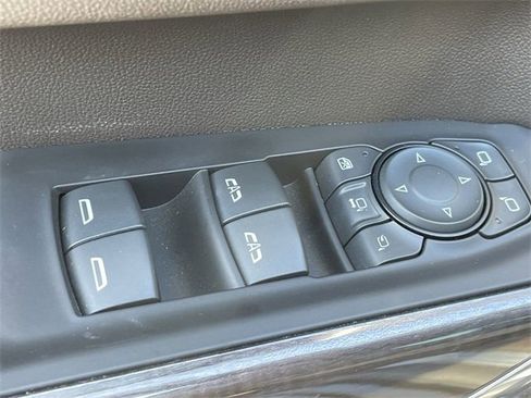 Used 2020 Chevrolet Silverado 2500 LTZ w/ LTZ Premium Package image 29