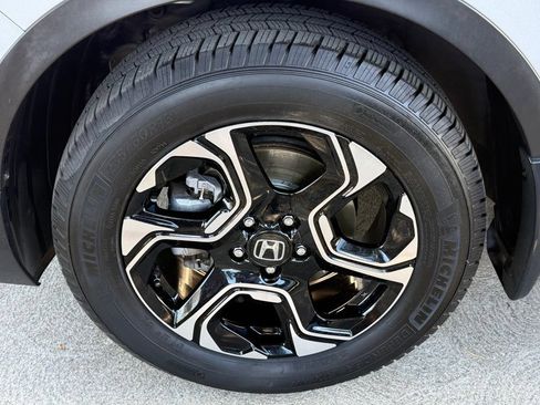 Used 2018 Honda CR-V Touring image 11