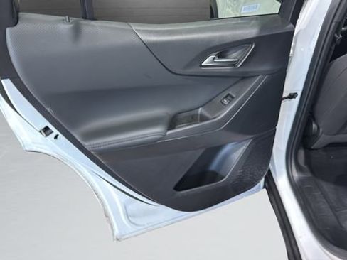 Used 2025 Chevrolet Equinox LT image 38