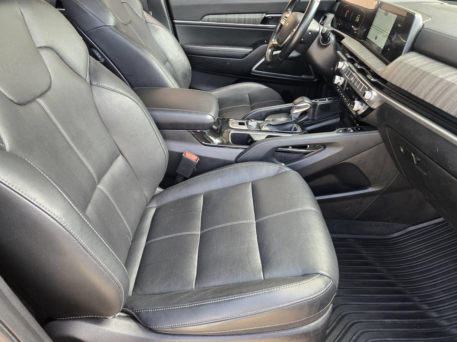 Used 2023 Kia Telluride EX FWD image 14