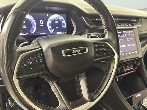 Used 2022 Jeep Grand Cherokee L Laredo RWD image 23