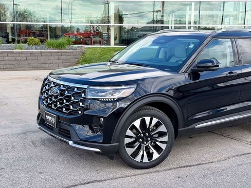 New 2026 Ford Explorer Platinum AWD/4WD image 2