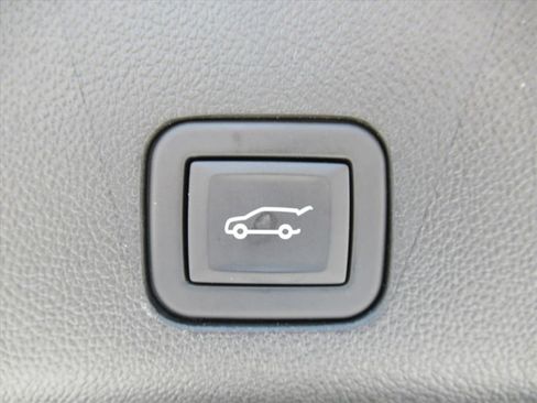 Used 2024 GMC Yukon XL Denali w/ Denali Reserve Package AWD/4WD image 42